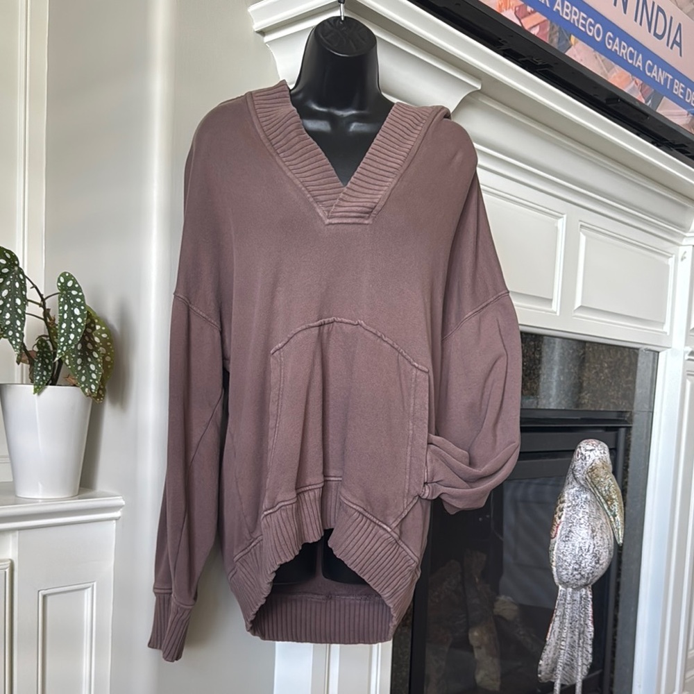 Women's V-Neck Sweater - Brown